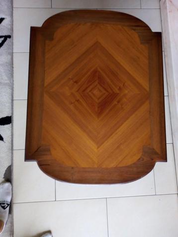 Table basse en bois avec décoration en cuivre, Enlèvement