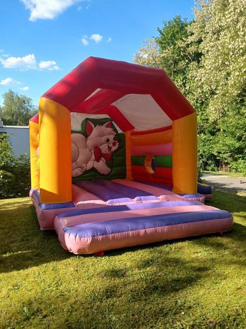 Springkasteel huren? Sprinkastelen beschikbaar!, Hobby en Vrije tijd, Feestartikelen | Verhuur, Zo goed als nieuw, Ophalen of Verzenden