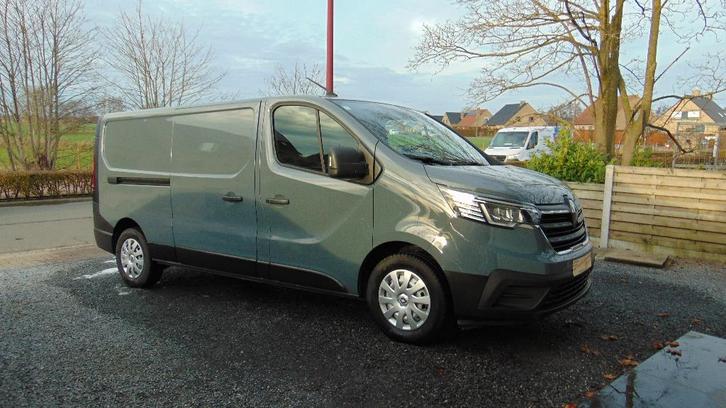 VOITURE, Autos, Renault, Entreprise, Achat, Trafic, ABS, Caméra de recul, Phares directionnels, Airbags, Air conditionné, Alarme