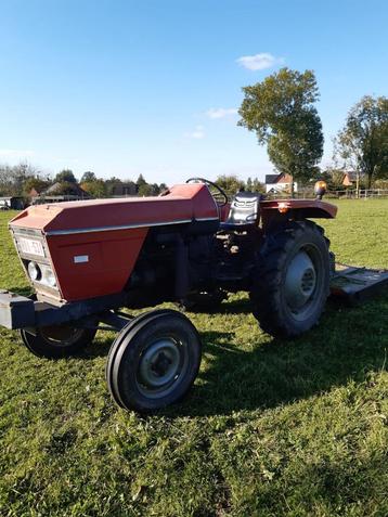 Tractor met blotter(maaier), Renault, Jusqu'à 80 ch, Enlèvement, Utilisé
