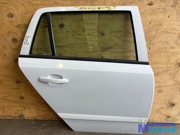 OPEL ASTRA H SW WIT Y474 rechts achter deur 2004-2014 beschikbaar voor biedingen