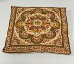 Coussin ancien brodé motif de fleurs 40x40 cm, Enlèvement ou Envoi
