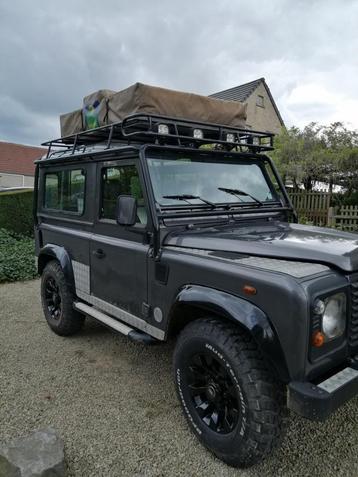 Land Rover Defender 90 TD5 Tomb Raider BJ 2002, Argent ou Gris, Achat, 4x4, Boîte manuelle