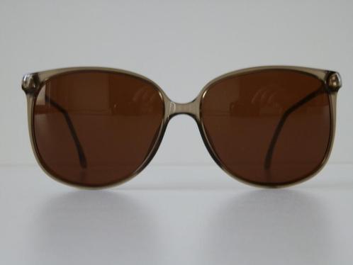 Terri Brogan zonnebril., Handtassen en Accessoires, Zonnebrillen en Brillen | Dames, Zo goed als nieuw, Zonnebril, Overige merken