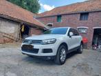 Volswagen touareg V6 3L, Auto's, Volkswagen, Automaat, Euro 5, Zwart, Wit