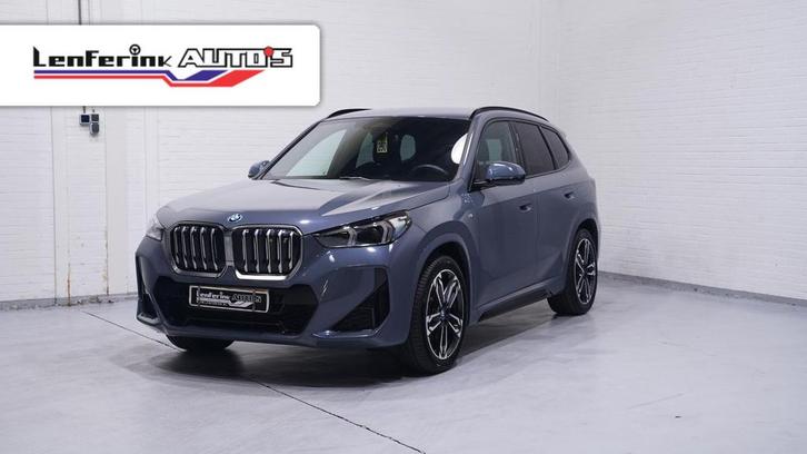 BMW iX1 xDrive30 Launch Edition 67 kWh Shadow-Line NAP Rijkl, Auto's, BMW, Bedrijf, 4x4, ABS, Adaptieve lichten, Airbags, Bluetooth