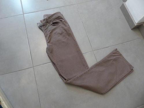 Trussardi zachte herenbroek - maat 30, Kleding | Heren, Broeken en Pantalons, Zo goed als nieuw, Maat 48/50 (M), Beige, Ophalen of Verzenden