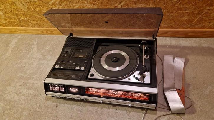 Vintage Grundig platenspeler/radio/cassette DUAL studio 3010, Audio, Tv en Foto, Platenspelers, Zo goed als nieuw, Platenspeler
