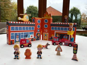 Janod Brandweer Story Box – houten speelset – deels compleet beschikbaar voor biedingen