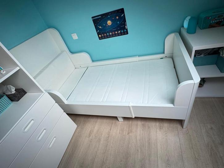 Lit enfant ikea etat neuf, Kinderen en Baby's, Kinderkamer | Bedden, Zo goed als nieuw, Matras, Ophalen