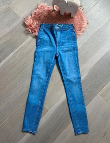 R jeans beschikbaar voor biedingen