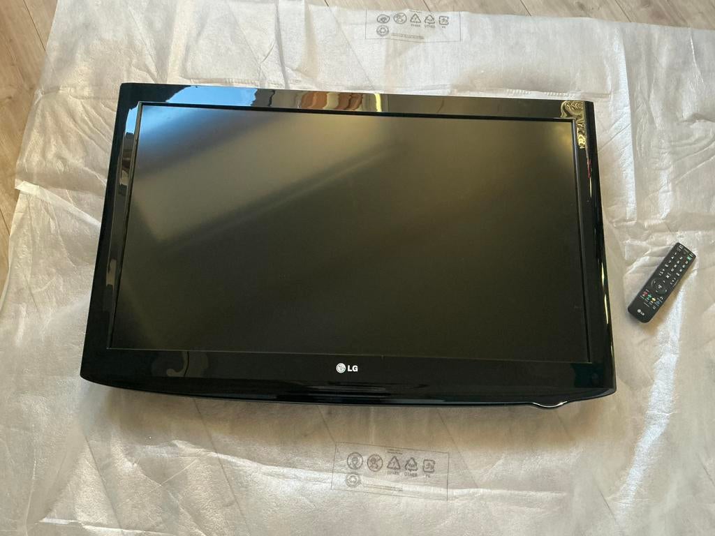 Tv van LG 37LH2000, Ophalen, Zo goed als nieuw, LCD, LG