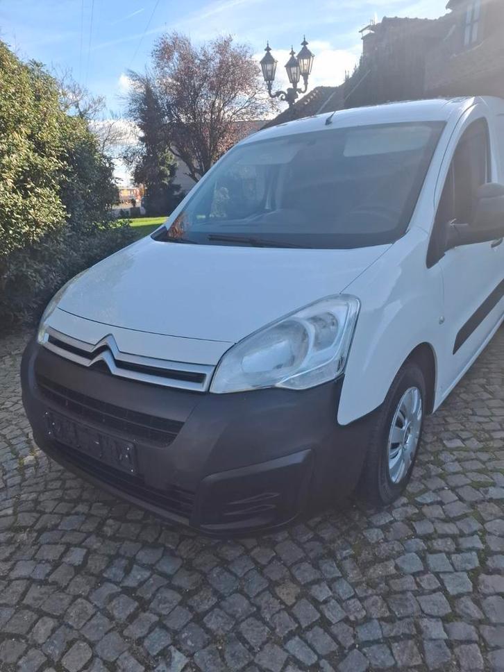 ✅️️CITROEN BERLINGO EERSTE EIGENAAR 125.000KM EURO 6️✅️, Auto's, Bestelwagens en Lichte vracht, Particulier, ABS, Adaptive Cruise Control