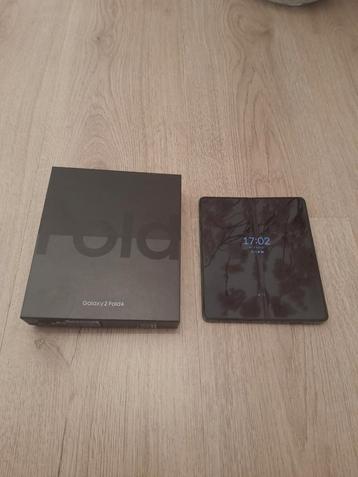 Samsung Galaxy Z Fold4 256GB graygreen.  beschikbaar voor biedingen