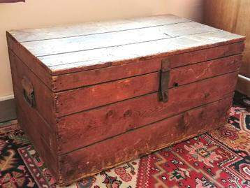 Houten kist beschikbaar voor biedingen