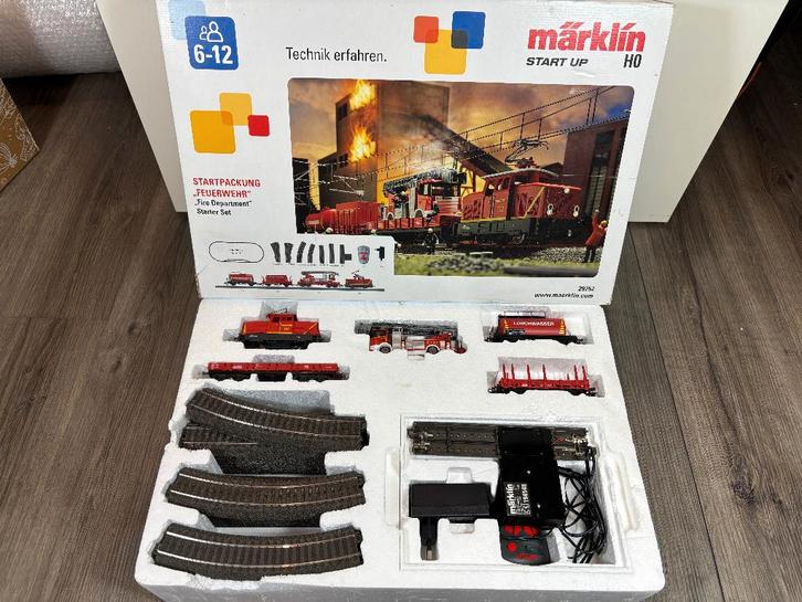 Märklin H0 — 29752 Digitale starterset voor brandweermannen, Hobby en Vrije tijd, Modeltreinen | H0, Zo goed als nieuw, Locomotief