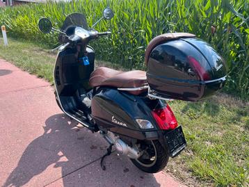 Vespa GTS125 beschikbaar voor biedingen