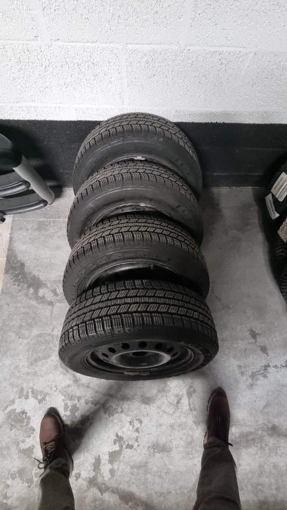 Pneus hiver avec jantes, Auto-onderdelen, Banden en Velgen, Banden en Velgen, Winterbanden, Overige maten, 195 mm, Personenwagen