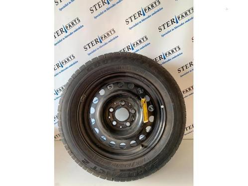 Velg + Band van een Mercedes E-Klasse, Auto-onderdelen, Banden en Velgen, Personenwagen, Gebruikt, 3 maanden garantie, Ophalen of Verzenden