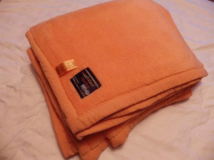 Klassiek 2 Pers. Deken “Sole Mio” ZONDER Scheerwol., Maison & Meubles, Chambre à coucher | Linge de lit, Neuf, Couverture ou Couette