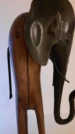 BELLE STATUE D'ÉLÉPHANT EN BOIS 64 cm h, Enlèvement ou Envoi