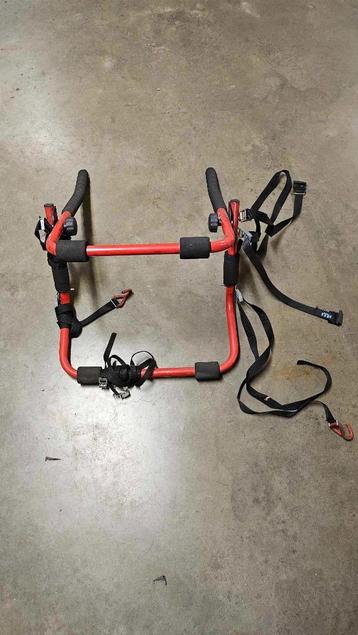 Fietsendrager achterklep met bevestigingsriemen beschikbaar voor biedingen