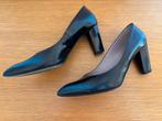 Blauwe pump Armani Collezione, Pumps, Armani Collezione, Gedragen, Verzenden