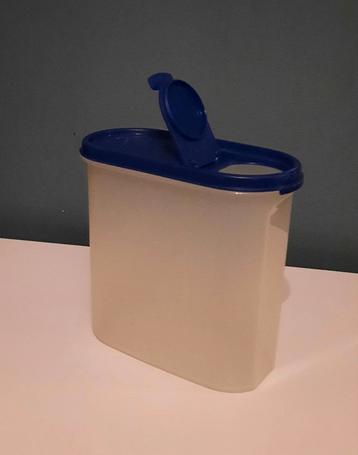 Tupperware voorraad doos/container  beschikbaar voor biedingen