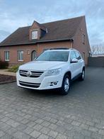 VW Tiguan 2.0Tdi 140pk Pano/Navi 2011 euro 5, Autos, 5 places, Carnet d'entretien, Cuir, Achat