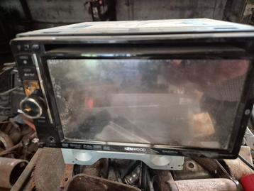 autoradio beschikbaar voor biedingen
