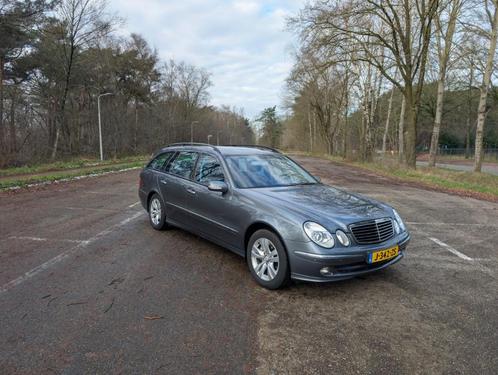 Mercedes E-klasse Estate 2005 Youngtimer, Auto's, Mercedes-Benz, Particulier, E-Klasse, ABS, Airbags, Airconditioning, Alarm, Bluetooth