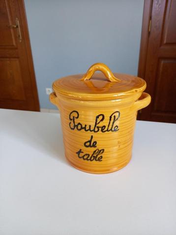 Poubelle de table, Enlèvement, Comme neuf