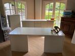GRATIS: Heel stevige witte bureau en kasten, Ophalen, Gebruikt, Bureau