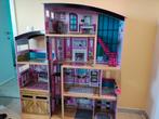 Kidkraft barbiehuis +-130cm hoog+meubels, Kinderen en Baby's, Ophalen, Zo goed als nieuw, Poppenhuis