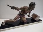 Groot Art Deco beeld , zamak op marmer , Steenduwer, Antiek en Kunst, Ophalen