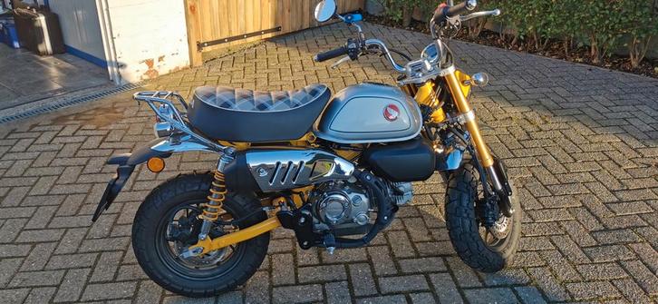 Honda Monkey 125cc 2025 slechts 290km, Fietsen en Brommers, Brommers | Overige merken, Ophalen