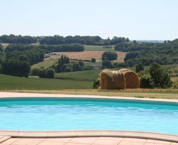 Vakantiewoning (12p) met fantastisch pano zicht in Charente beschikbaar voor biedingen