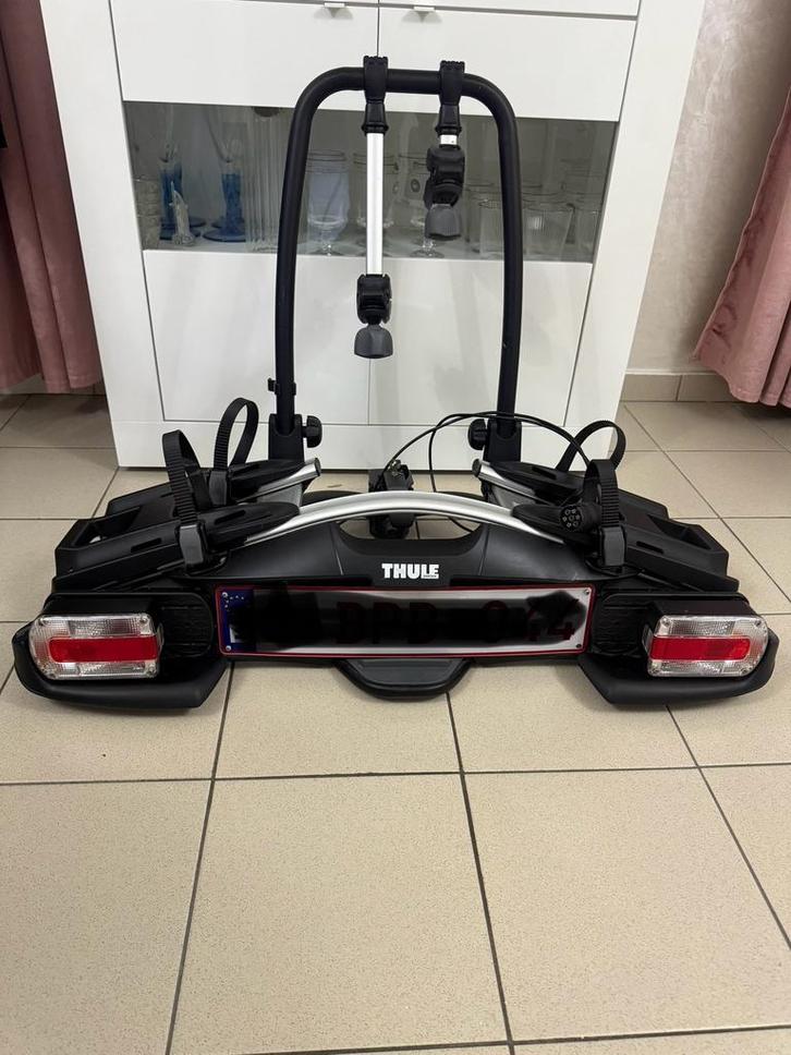 Thule fietsendrager van 60 kg als nieuw, Auto diversen, Fietsendragers, Zo goed als nieuw, Trekhaakdrager, 2 fietsen, Elektrische fiets