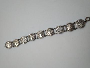Vintage zilveren armband beschikbaar voor biedingen