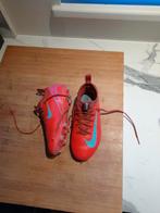 Prachtige Nikes voetbalschoenen  maat 33 voor SPOTPRIJS !, Enlèvement ou Envoi