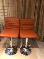 2 hoge keuken stoelen prijs voor de 2 = 55€, Huis en Inrichting, Barkrukken, 2 krukken, Ophalen, Zo goed als nieuw, In hoogte verstelbaar