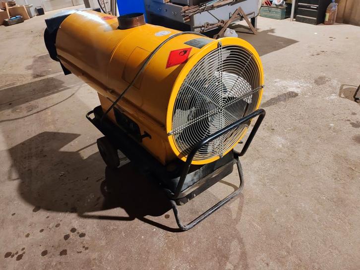 Canon à chaleur  fioul sovelor ec 85, Bricolage & Construction, Chauffage & Radiateurs