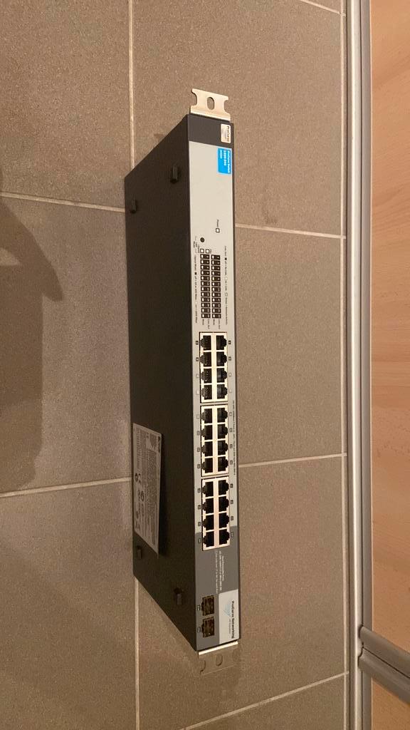 HP ProCurve 1800-24G managed gigabit switch, Computers en Software, Netwerk switches, Gebruikt, Ophalen