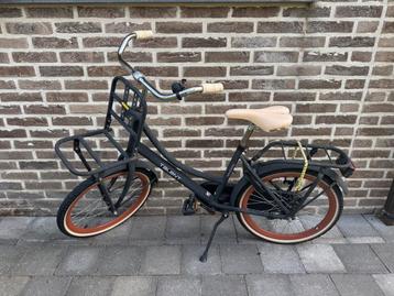 Meisjesfiets 20 inch met nieuwe mand!! beschikbaar voor biedingen