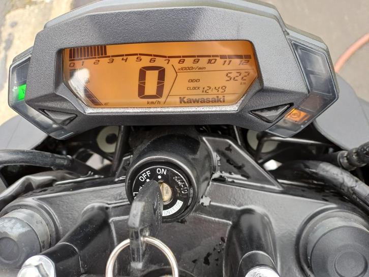 Bijna nieuwe Kawasaki Z 125 cc., Motoren, Motoren | Kawasaki, Particulier, Naked bike, 11 kW of minder, ABS, Sportuitlaat, Ophalen