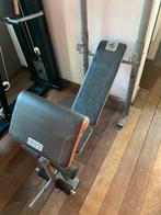 Verstelbare Benchpress, bicep curl, leg extension, Sport en Fitness, Ophalen, Gebruikt, Benen, Krachtstation