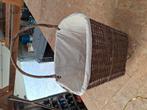 Rieten mand op wielen, Huis en Inrichting, Ophalen, Gebruikt, Riet, Mand