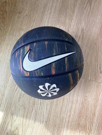 Basketbal Nike (Mid Size) beschikbaar voor biedingen