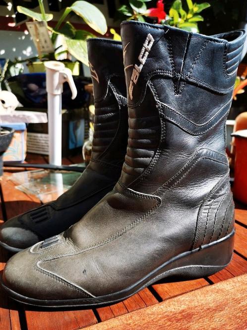 Bottes de moto femme Falco taille 36 look r tro V tements