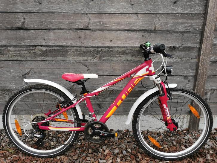 Meisjesfiets Cube 24 inch, Fietsen en Brommers, Fietsen | Meisjes, Zo goed als nieuw, 24 inch, Handrem, Versnellingen, Ophalen of Verzenden
